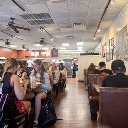 Cindi's NY Deli & Restaurant