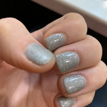 Ellie Nails & Spa - Nail Salons Near Me - Milwaukee, Wisconsin
