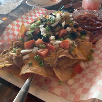La Mariana Sailing Club - $22 nachos.....you gotta be kiddin' me! - Seafood Near Me - Honolulu, Hawaii La Mariana Sailing Club - $22 nachos.....you gotta be kiddin' me! - Seafood Near Me - Honolulu, Hawaii