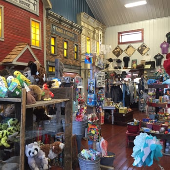 Branson Zipline at Wolfe Mountain - The gift shop - Ziplining Near Me - Walnut Shade, Missouri Branson Zipline at Wolfe Mountain - The gift shop - Ziplining Near Me - Walnut Shade, Missouri