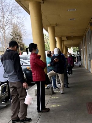 Gio Cha Duc Huong by null