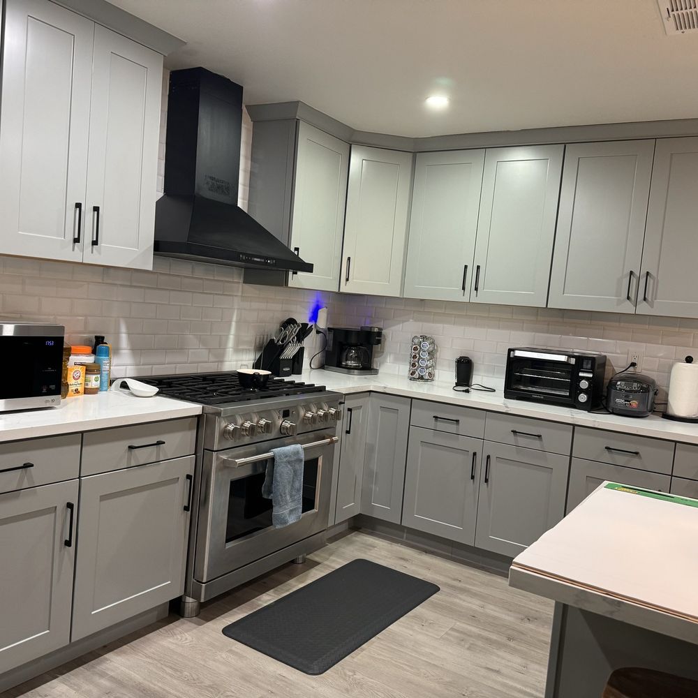 Universal Floor Source - Kitchen - Flooring Near Me - Torrance, California Universal Floor Source - Kitchen - Flooring Near Me - Torrance, California