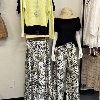 Lanchic Boutique - Women's Clothing Near Me - Folsom, California Lanchic Boutique - Women's Clothing Near Me - Folsom, California