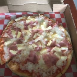 Hawaiian Pizza. Tastes better than it looks. Hawaiian Pizza. Tastes better than it looks.