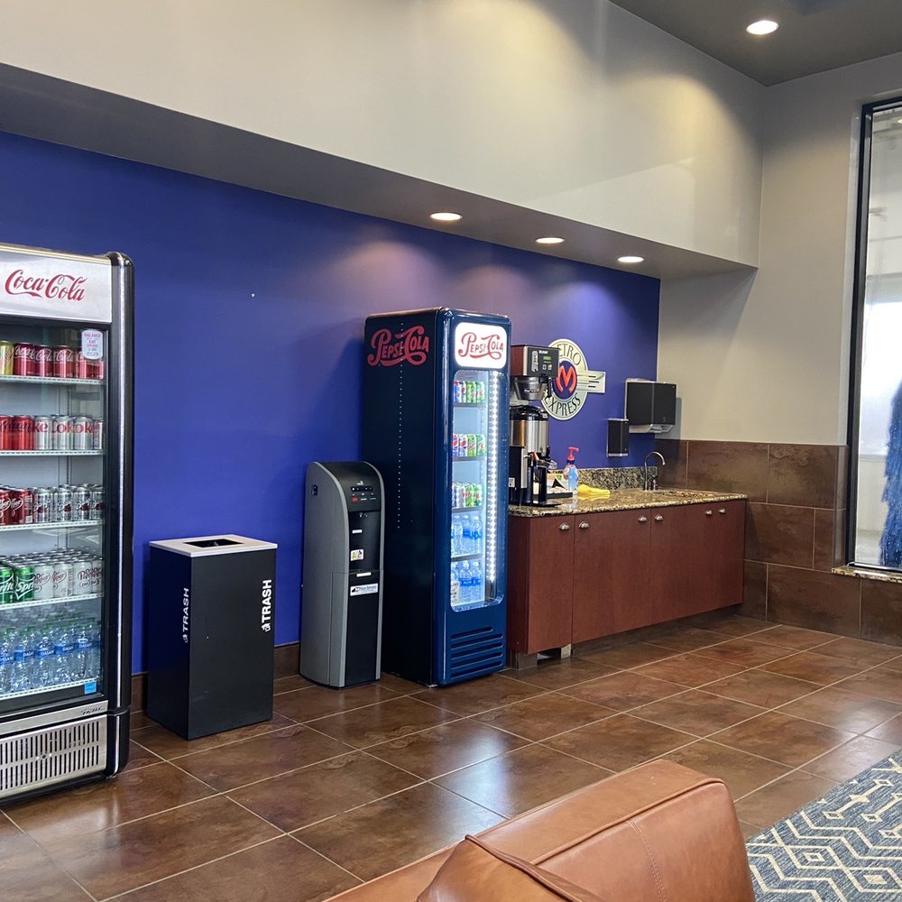 Metro Express Car Wash - Spacious and roomy waiting area with complementary drinks and popcorn - Car Wash Near Me - Meridian, Idaho Metro Express Car Wash - Spacious and roomy waiting area with complementary drinks and popcorn - Car Wash Near Me - Meridian, Idaho