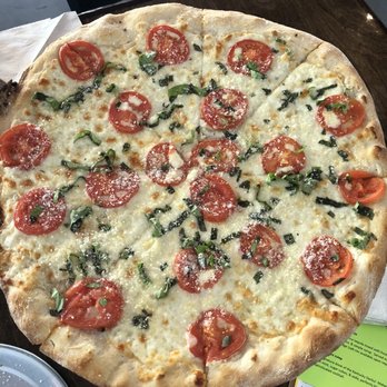 Fam's Brewing Co. - White pizza - Pizza Near Me - Charleston, South Carolina