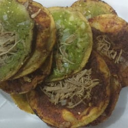 Antojitos - Chalupas