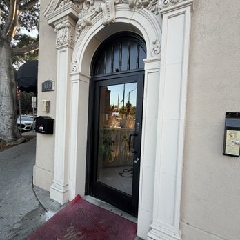 HM Warm Spa - Entrance - Massage Near Me - Pasadena, California HM Warm Spa - Entrance - Massage Near Me - Pasadena, California