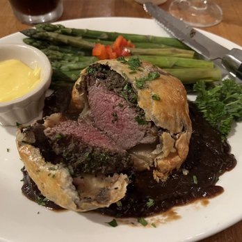 Barnsider - Beefwellington with Asparagus and Hollandaise - Steakhouses Near Me - Albany, New York Barnsider - Beefwellington with Asparagus and Hollandaise - Steakhouses Near Me - Albany, New York