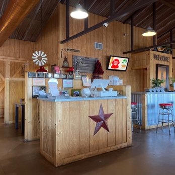 Rock Inn Cafe - Dinner time - Cafes Near Me - Memphis, Texas Rock Inn Cafe - Dinner time - Cafes Near Me - Memphis, Texas