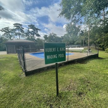 Paul Devine Park - Pool - Tennis Near Me - Chickasaw, Alabama
