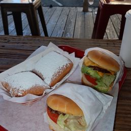 hammer 1 and Hammer 4 and Beignets hammer 1 and Hammer 4 and Beignets