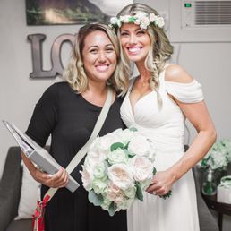 The beautiful Gabby on my big day! Photo by Hannah Q Photography The beautiful Gabby on my big day! Photo by Hannah Q Photography
