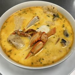 El Arco Pupusas Restaurant - Creama de Mariscos