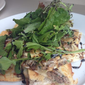 MW Restaurant - New American Near Me - Honolulu, Hawaii