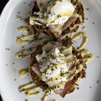 River & Post - Eggs Benedict - Lounges Near Me - Jacksonville, Florida River & Post - Eggs Benedict - Lounges Near Me - Jacksonville, Florida