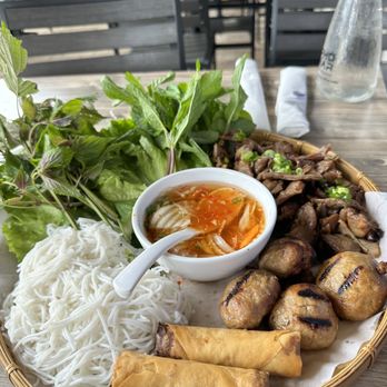 Pho Bar Vietnamese Kitchen - Vietnamese Near Me - Davie, Florida Pho Bar Vietnamese Kitchen - Vietnamese Near Me - Davie, Florida