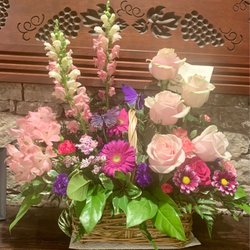 Arrow Flowers & Gifts