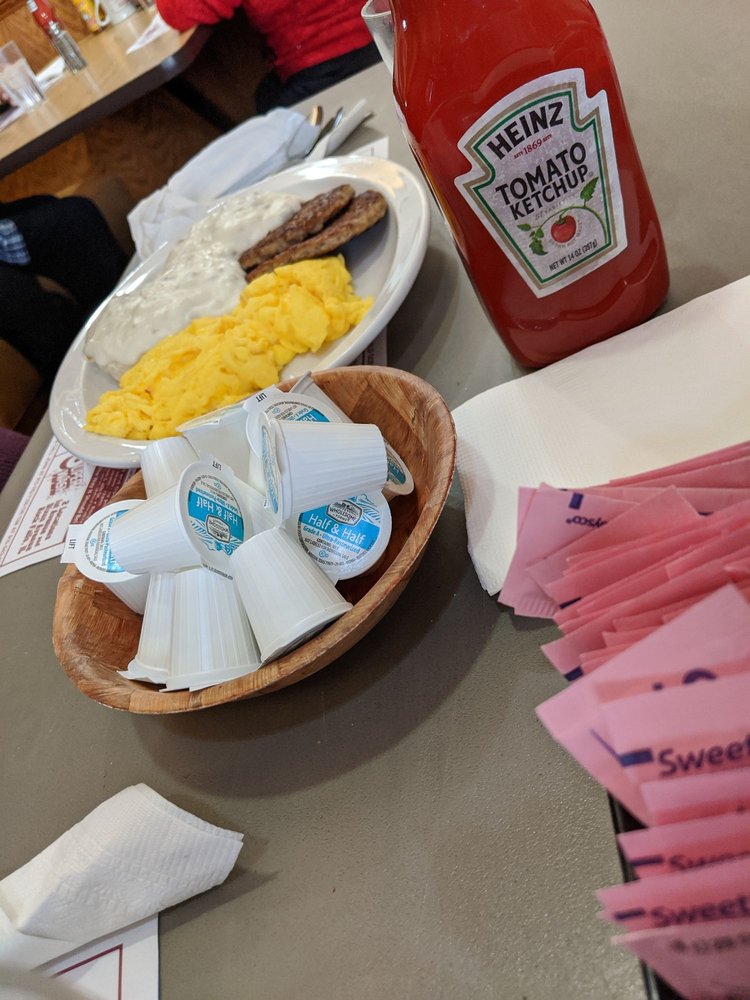 MAPLE PANCAKE HOUSE 24 Photos & 31 Reviews 405 5th Ave, Sterling, Illinois Breakfast