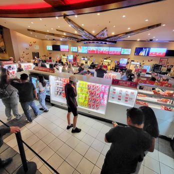 Cinemark Orlando and XD - Cinema Near Me - Orlando, Florida