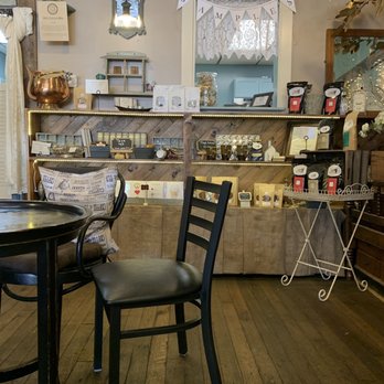 Cocoa Mia - Chocolatiers & Shops Near Me - Floyd, Virginia Cocoa Mia - Chocolatiers & Shops Near Me - Floyd, Virginia