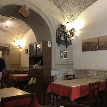 Donna Sofia ai Tribunali - Interior - Pizza Near Me - Naples, NA