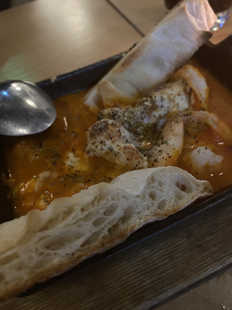 Social spots from Mercato Roman Pizza