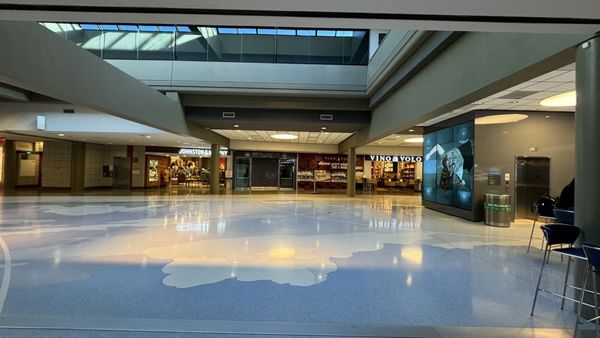 Pittsburgh International Airport by null