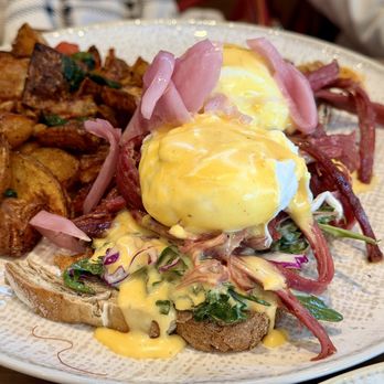 The Stockpot Chesapeake - Irish Benedict special - Comfort Food Near Me - Chesapeake, Virginia The Stockpot Chesapeake - Irish Benedict special - Comfort Food Near Me - Chesapeake, Virginia