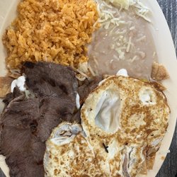 Tia Rosa's Mexican Restaurant - The Chilaquiles Con Carne...YUM