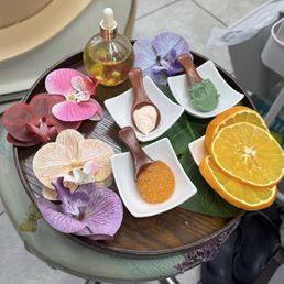Pedicure, (tropical)