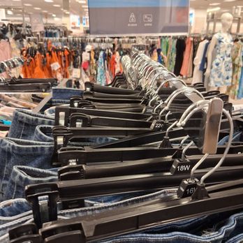 Beall's Department Store - Department Stores Near Me - Apopka, Florida