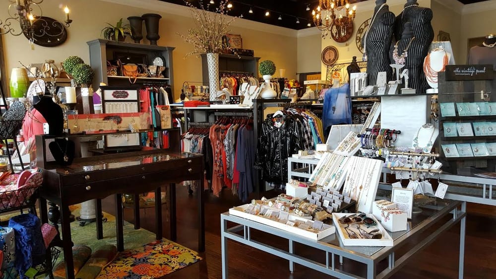 BETHANNE Updated August 2024 206 N Main St, Mackinaw, Illinois