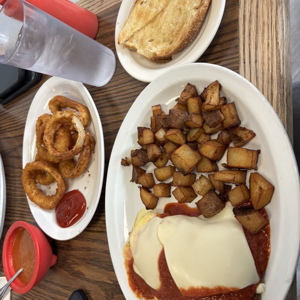 Cully's Restaurant - Italiano omelet and onion rings. - Breakfast & Brunch Near Me - Poway, California Cully's Restaurant - Italiano omelet and onion rings. - Breakfast & Brunch Near Me - Poway, California