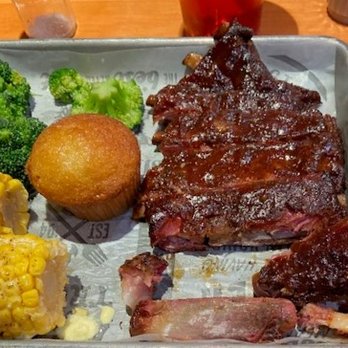 Famous Dave's Bar-B-Que - Barbeque Near Me - Tukwila, Washington Famous Dave's Bar-B-Que - Barbeque Near Me - Tukwila, Washington