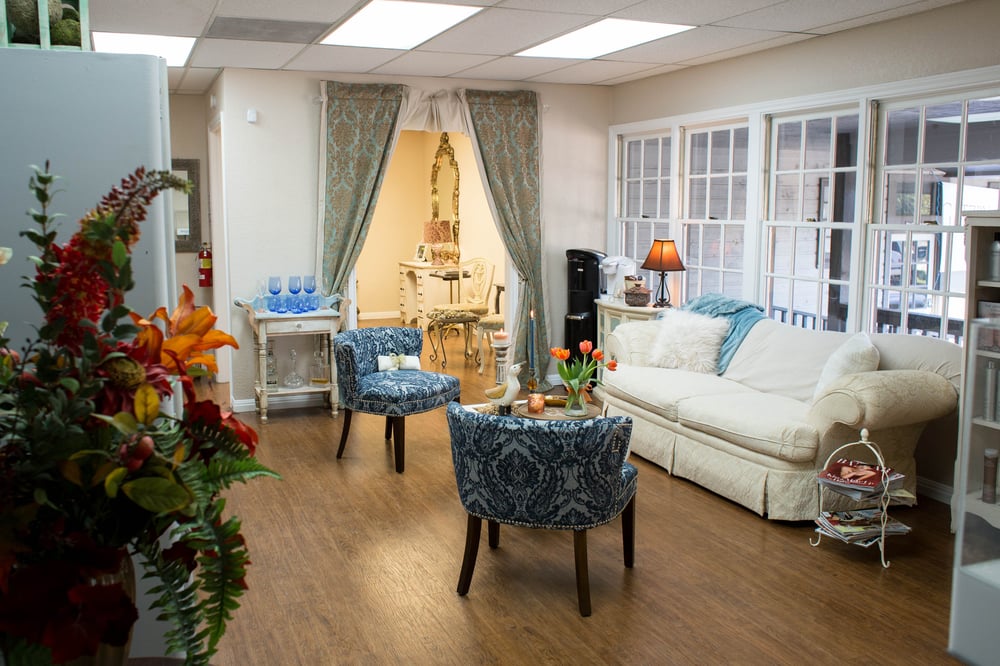 GATZBY SALON 31 Photos & 23 Reviews 202 S Austin Ave,