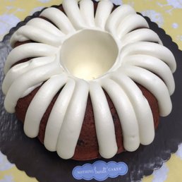 8 in red velvet cake
