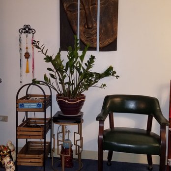 Acupuncture Arts Hawaii - Waiting area - Acupuncture Near Me - Honolulu, Hawaii Acupuncture Arts Hawaii - Waiting area - Acupuncture Near Me - Honolulu, Hawaii