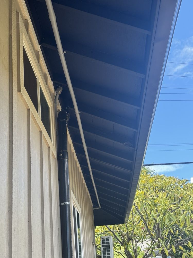 Slide of J&E ROOFING