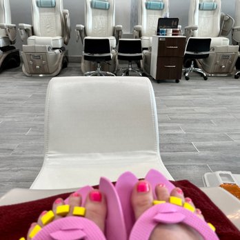 Polish Nail Bar - Eyelash Service Near Me - Riverton, Utah