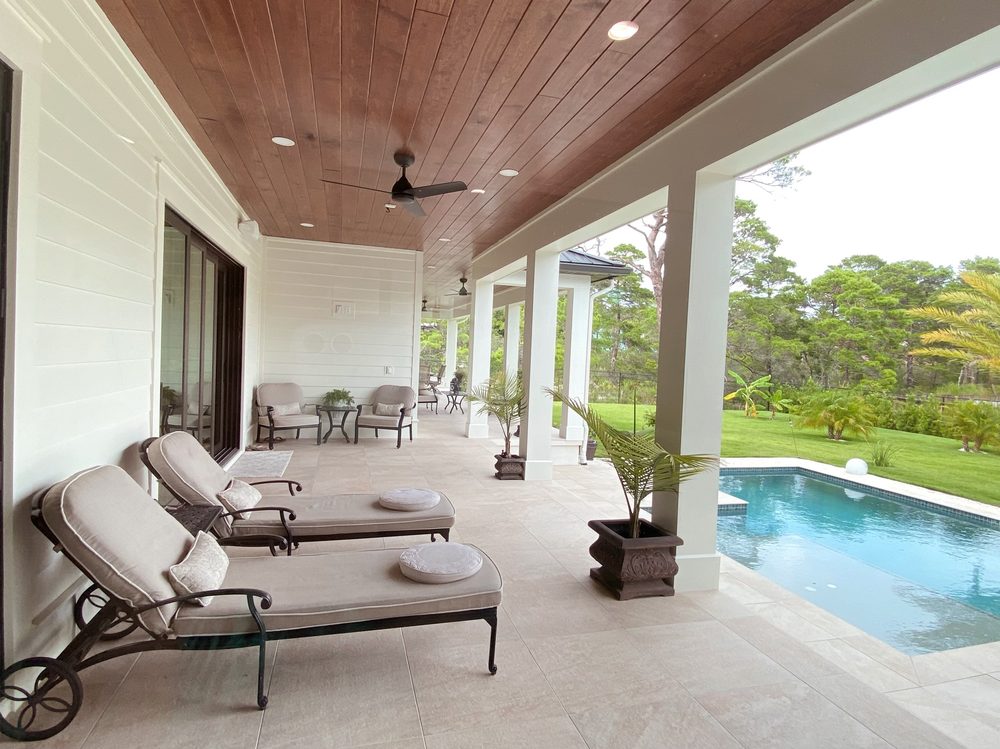 Momentum Massage Logo