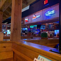 Texas Roadhouse - Dining area