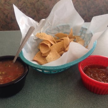 Los Tres Cochinitos - Chips with mild and spicy salsa - Mexican Near Me - Wilmington, California Los Tres Cochinitos - Chips with mild and spicy salsa - Mexican Near Me - Wilmington, California