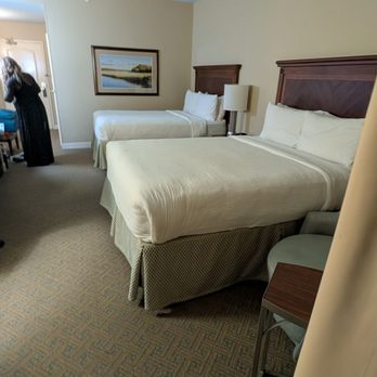 Courtyard by Marriott Charleston Mt. Pleasant - Spacious Rooms - Hotels Near Me - Mount Pleasant, South Carolina