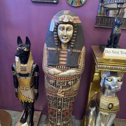 Open Doors - Egyptian Statues: Anubis, Mummy's coffin and Bastet