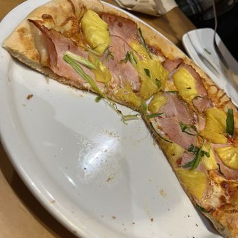 California Pizza Kitchen - Hawaiian Pizza - Pizza Near Me - Portland, Oregon California Pizza Kitchen - Hawaiian Pizza - Pizza Near Me - Portland, Oregon
