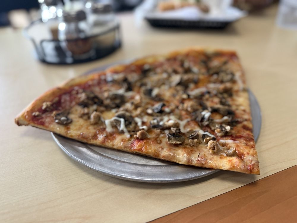 Main Street Pizza Logo