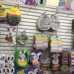 Hippity Hop The Bunny's On His Way