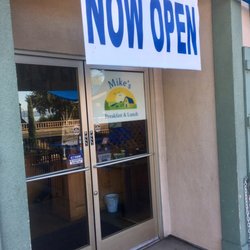 Mike’s Breakfast and Lunch - Entrance