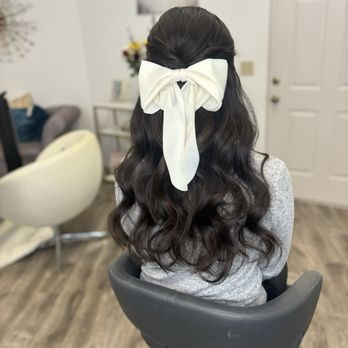 Kathy Huynh Artistry - Hair in studio lighting - Makeup Artists Near Me Kathy Huynh Artistry - Hair in studio lighting - Makeup Artists Near Me